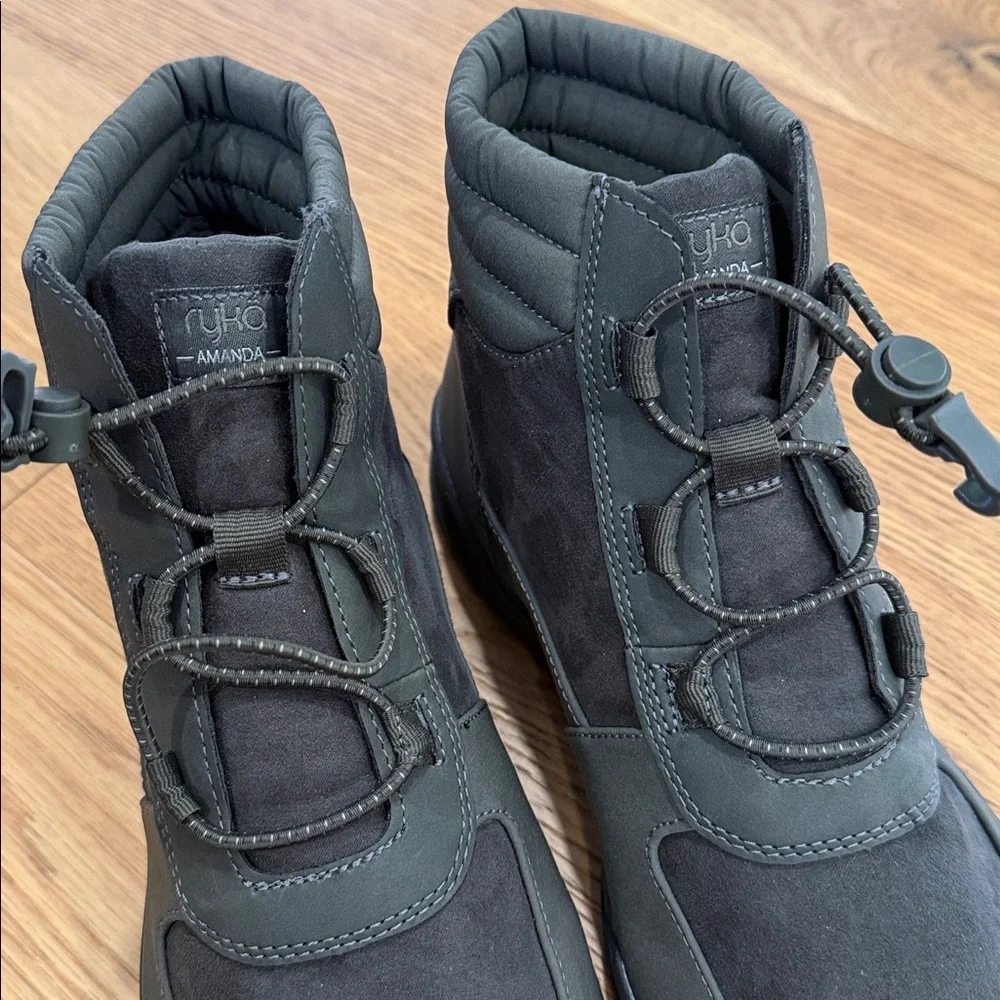 Ryka Amanda Cold Weather Hiking Boots Womens 9 Dark Green Excellent Condition